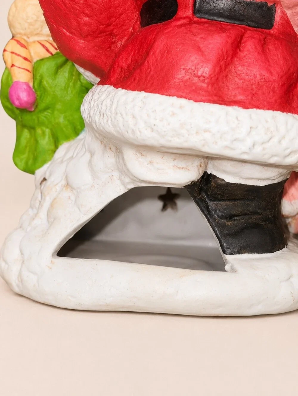 Vintage Brinn's 1992 Handcrafted Hand Painted Santa Claus Figurine